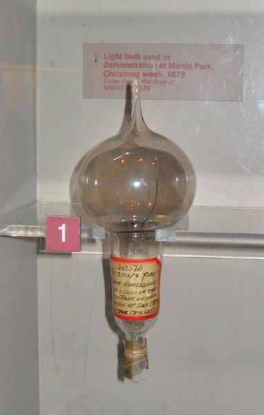 первая лампочка эдисона