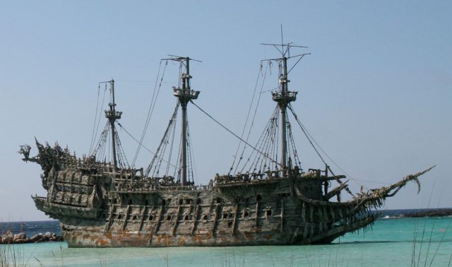 голландец в пиратах карибского моря
