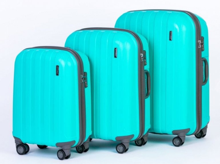 синий чемодан