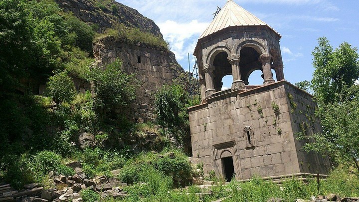 кобаирский монастырь