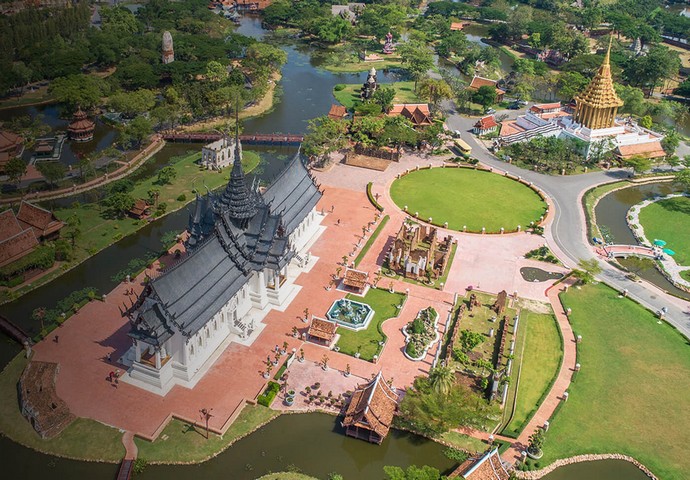 парк муанг боран в таиланде