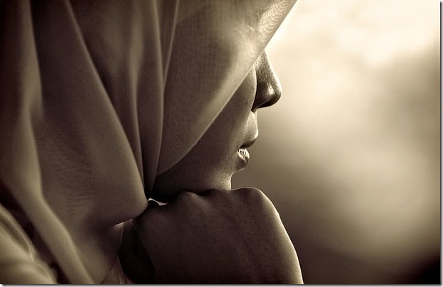 Деловой костюм с хиджабом