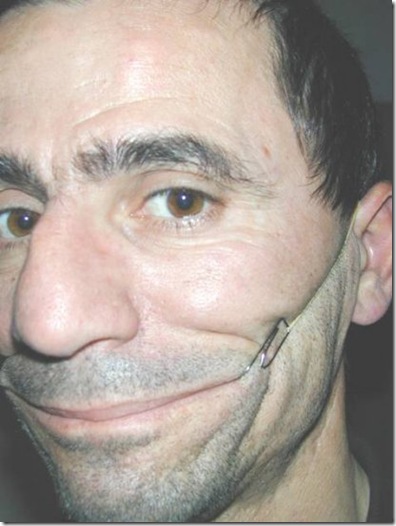 офисная команда в комичном костюме