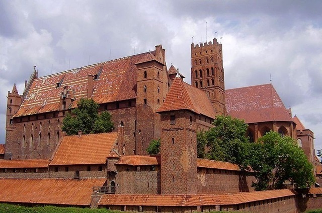 замок в Польше