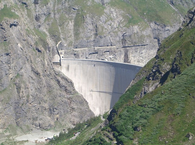 дамба в швейцарии дамба в швейцарии