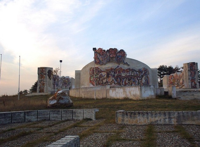 памятник памятник