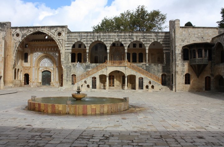 дворец в Ливане дворец в Ливане