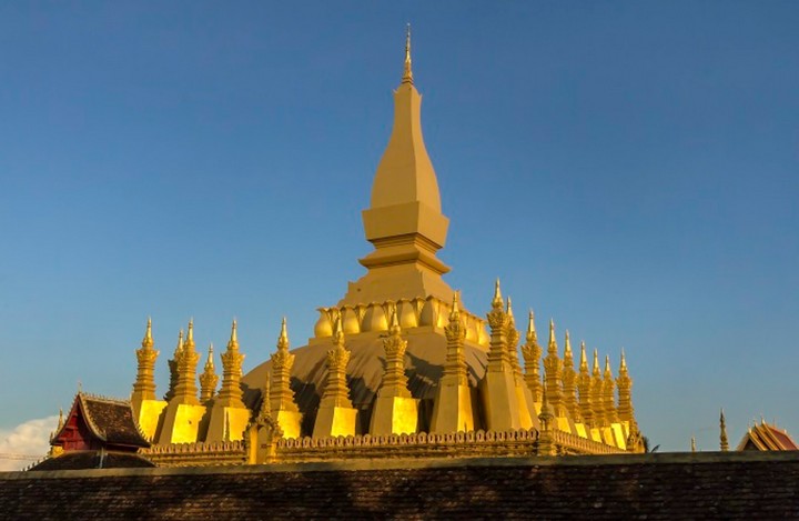 ступа лаоса