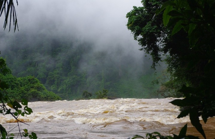 бурные воды бурные воды