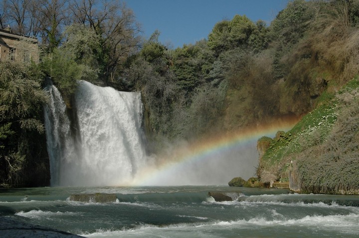 радуга и водопад радуга и водопад