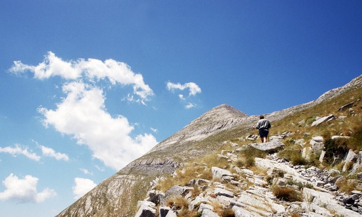 пирамида на горе