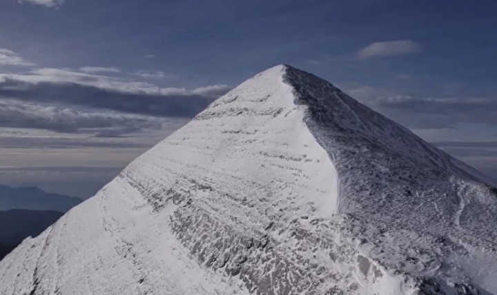 вершина пирамиды