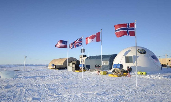 страны в пределах круга страны в пределах круга