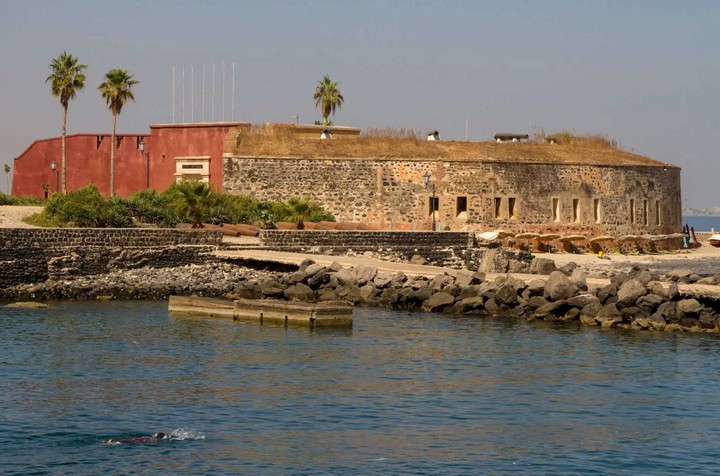 форт на острове