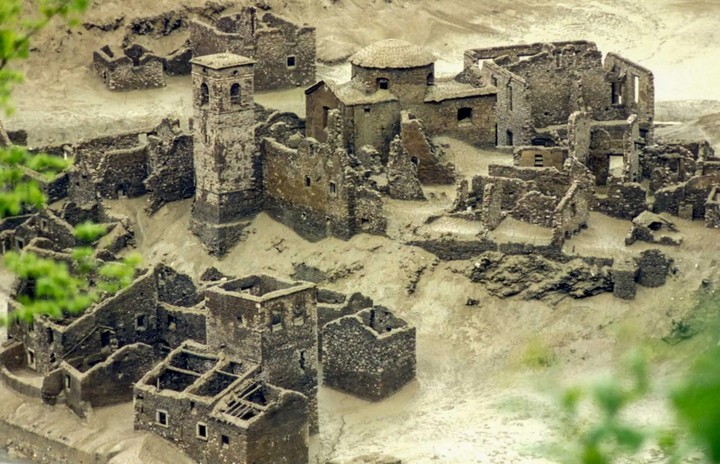 руины под водой