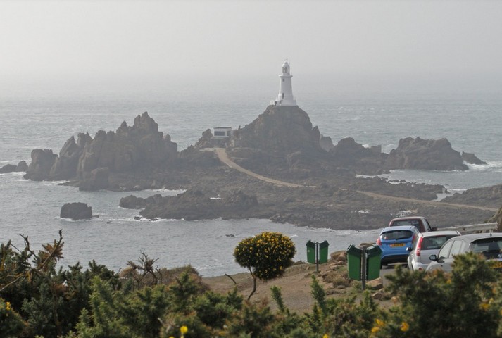 вид издалека