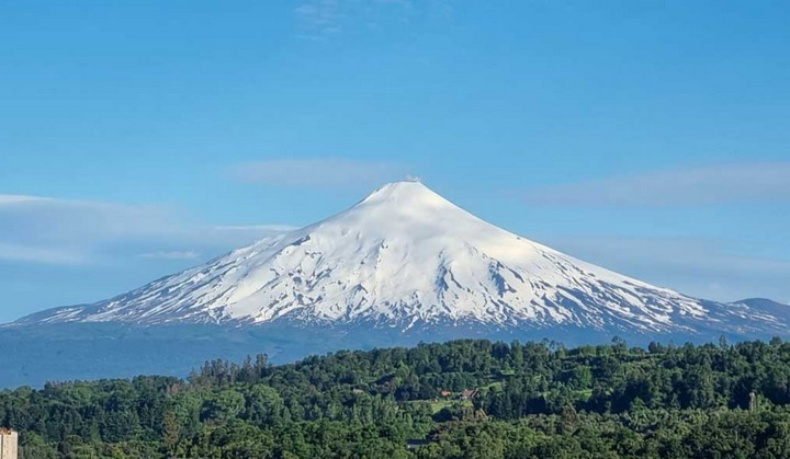 вершина вулкана