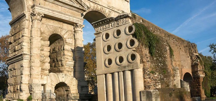 римские памятники