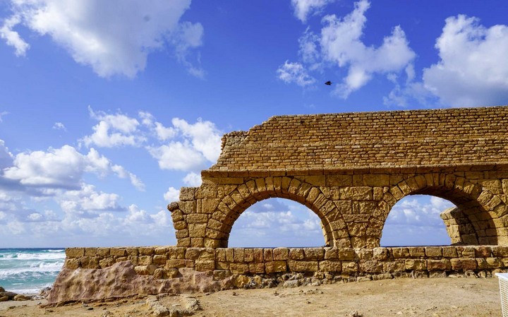 акведук Адриана