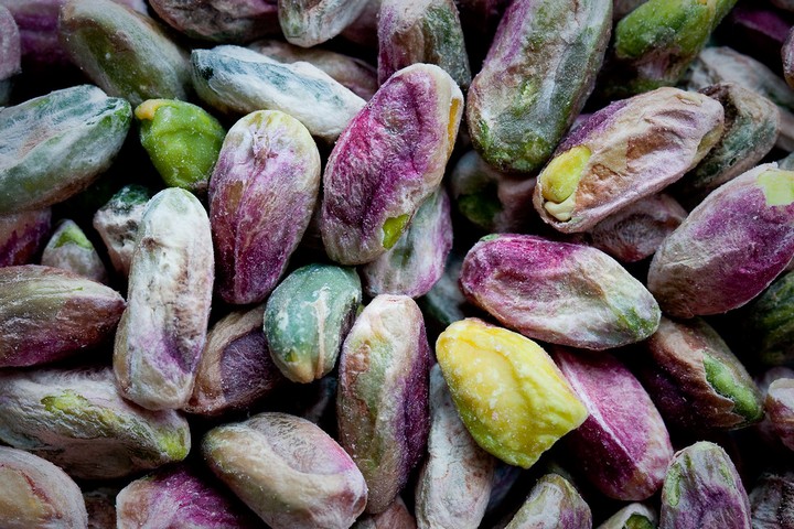 цвет фисташек цвет фисташек