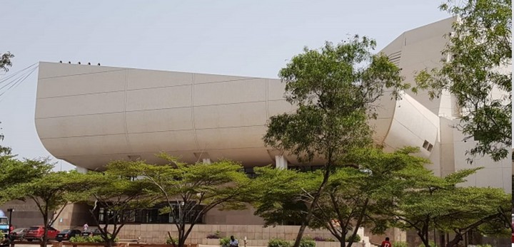 театр ганы театр ганы