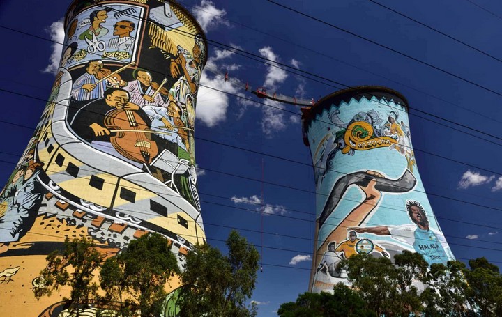 красочные башни красочные башни