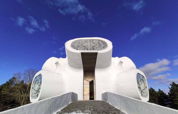 памятник в крушево