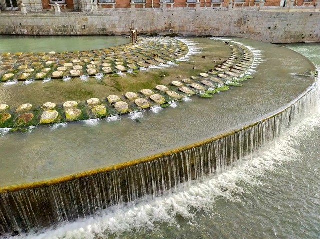 каскады каскады