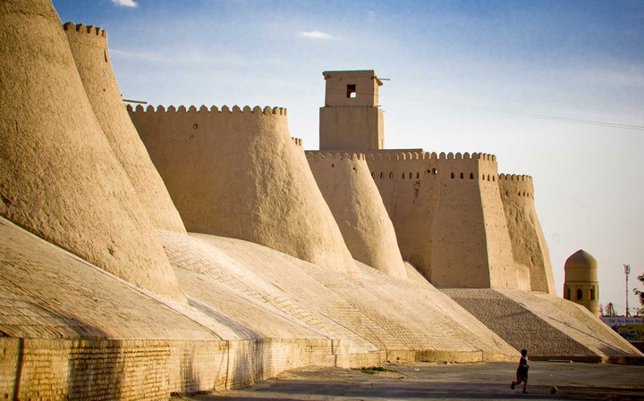 стены ичан-калы