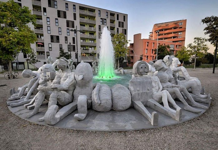 скандальный фонтан скандальный фонтан