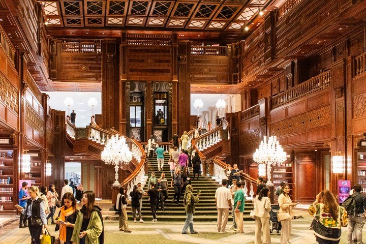 внутри торгового центра внутри торгового центра