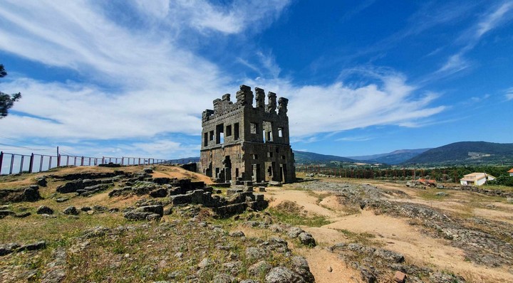 башня святого корнелия башня святого корнелия