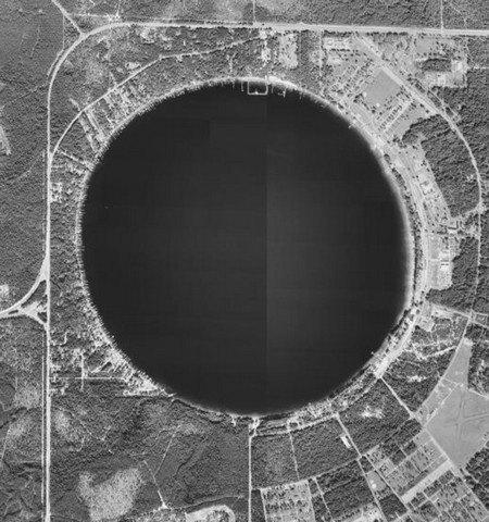 круглое озеро