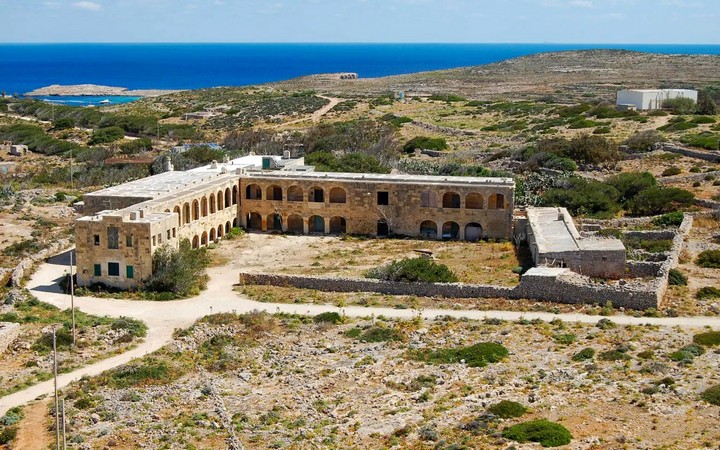 заброшенная больница комино