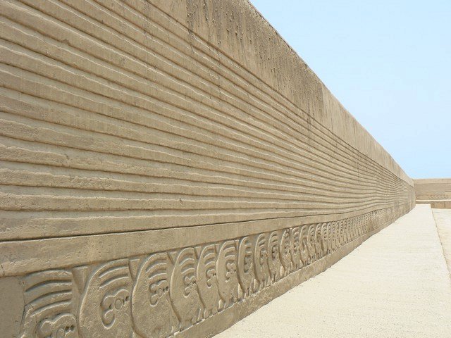 стена в пустыне стена в пустыне