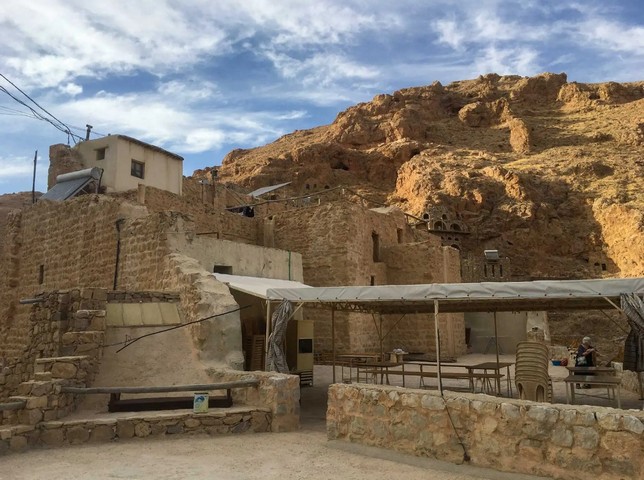 монастырь в сирии