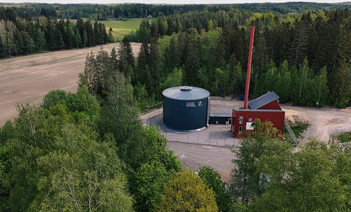 крупнейшая батарея