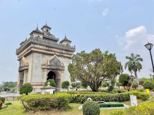 арка победы патусай