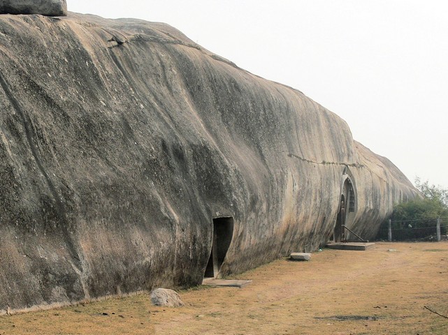 каменная глыба