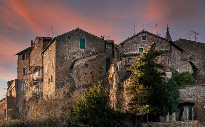 красивый закат над городом