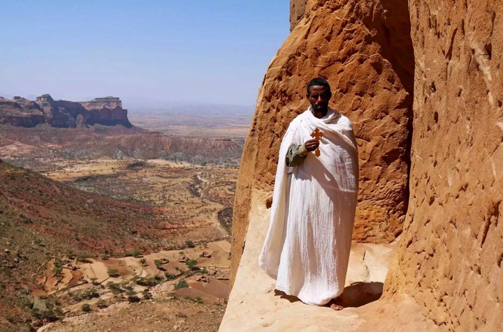 монах в ъхраме Абуна Йематы