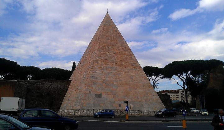 частичка Египта в Риме частичка Египта в Риме