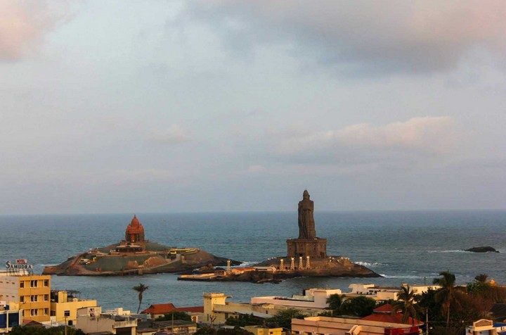 Тхируваллувара у берегов индии Тхируваллувара у берегов индии