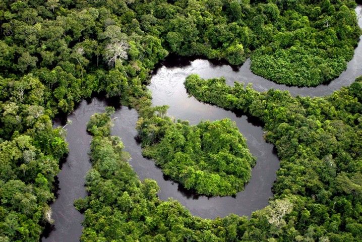 река течет в другую сторону река течет в другую сторону