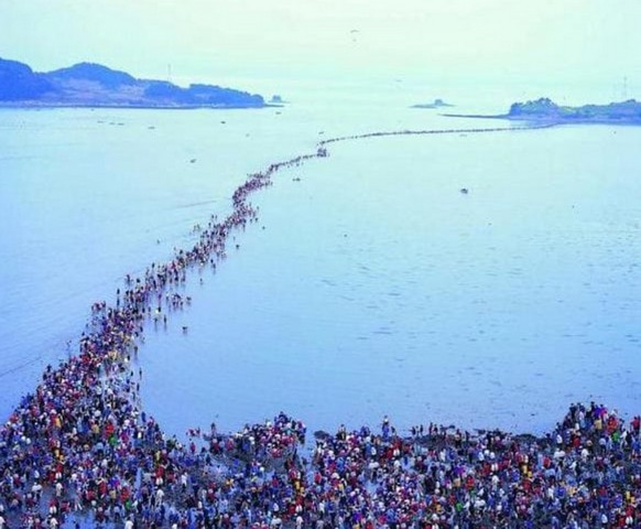 море расступается в Корее
