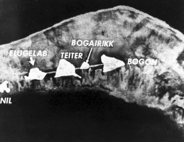 исчезла часть атолла