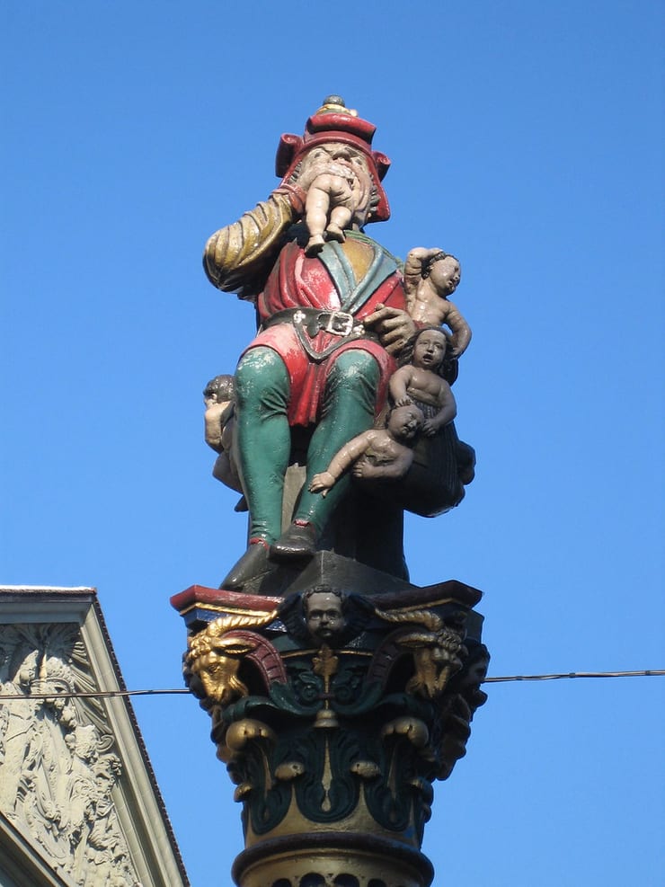 необычная скульптура