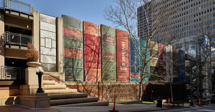 знаменитое здание библиотеки