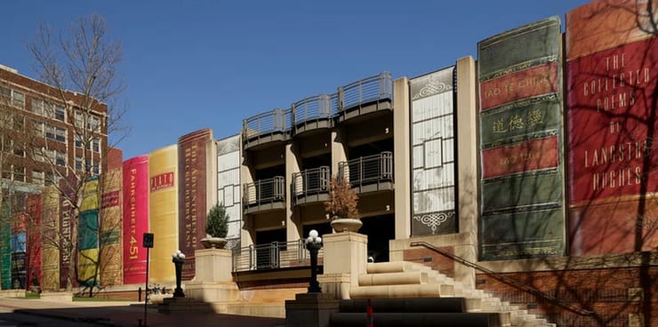 фасад необычной библиотеки канзас-сити