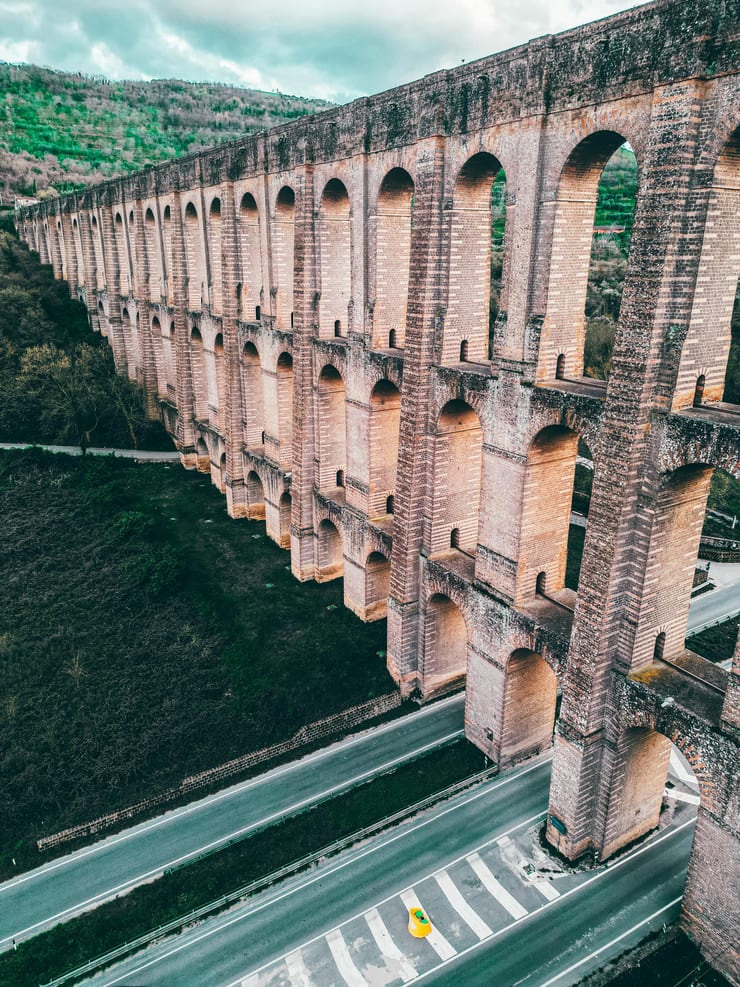 орлиный акведук в Испании